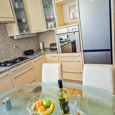Apartment Bolanca