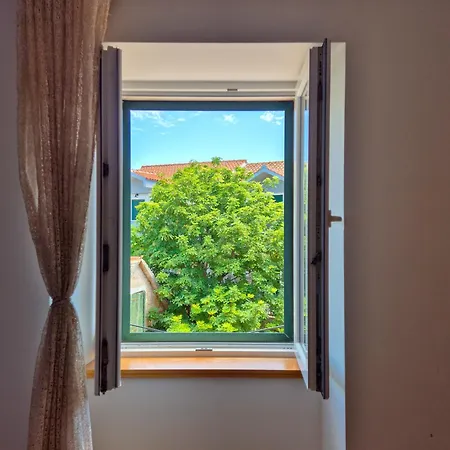 Apartment Bolanca